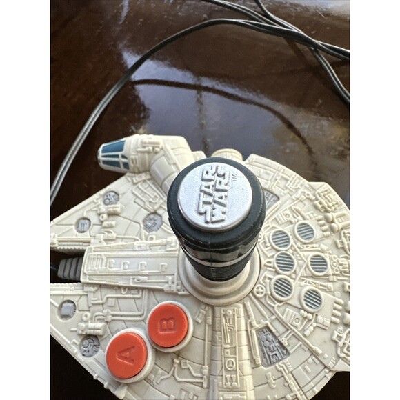 Star Wars Millenium Falcon 2006 Jakks Pacific Plug N Play TV Video Game - Picture 8 of 10